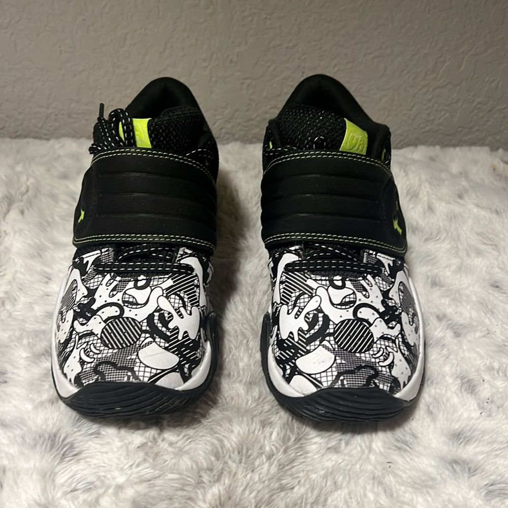 Under Armour Shoes